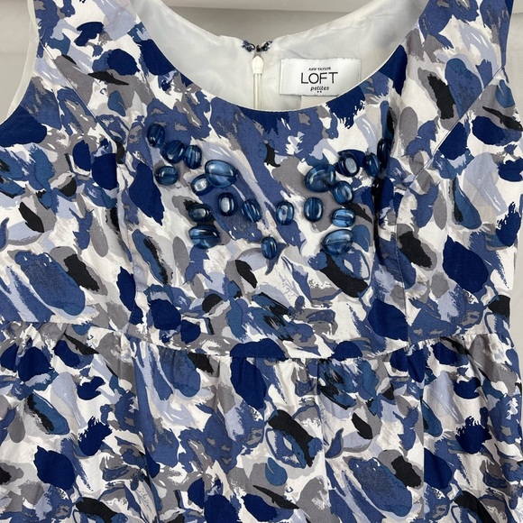 Ann Taylor Fully Lined Beaded Sheath Dress Size 00 Petite Blue Artsy Design - Picture 2 of 8